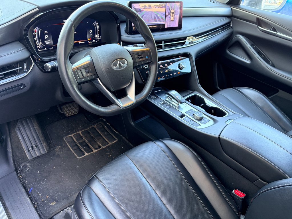 Used 2024 Majestic White INFINITI LUXE image 9