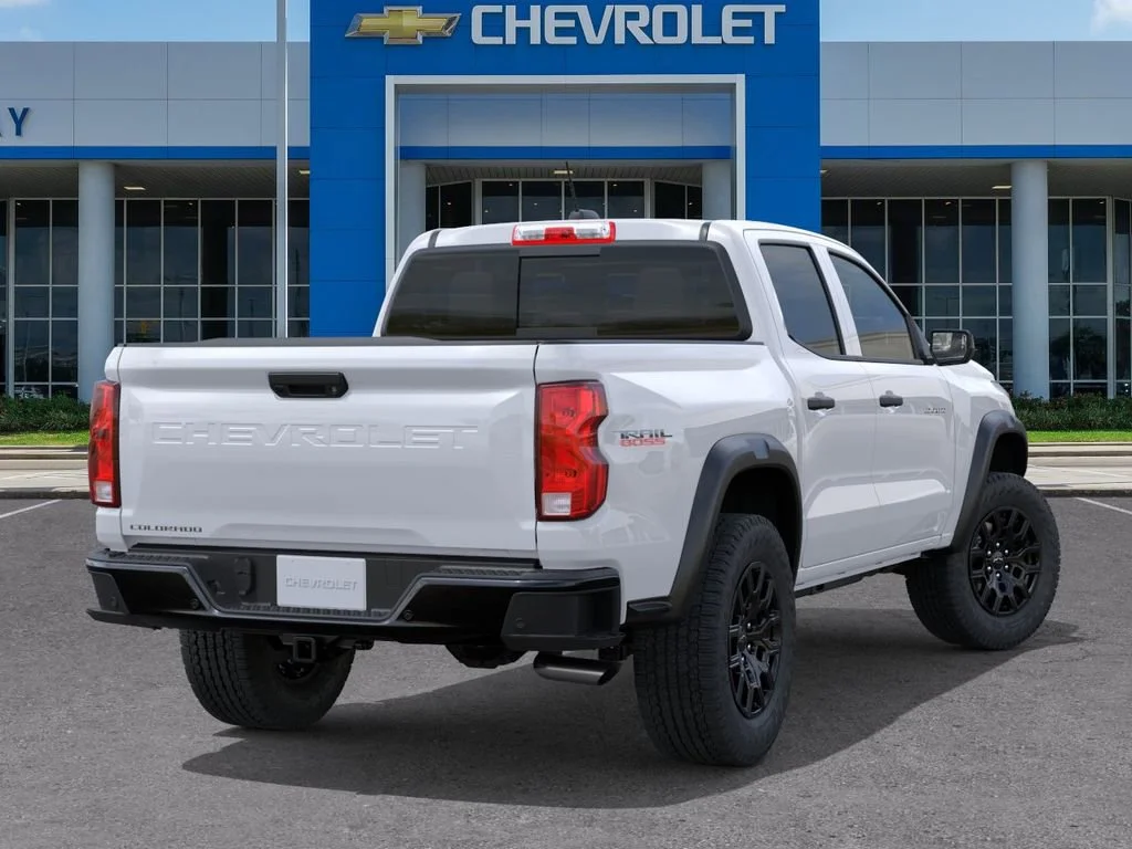 New 2026 Summit White Chevrolet Trail Boss image 4