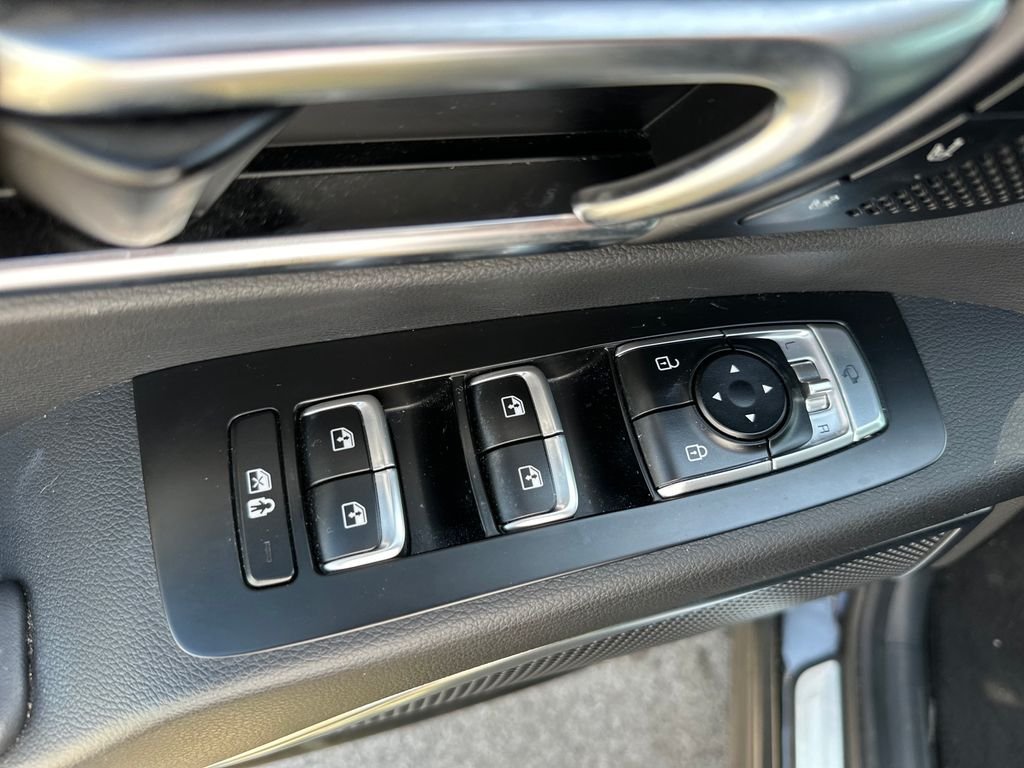 Used 2021 Black Kia SX image 13