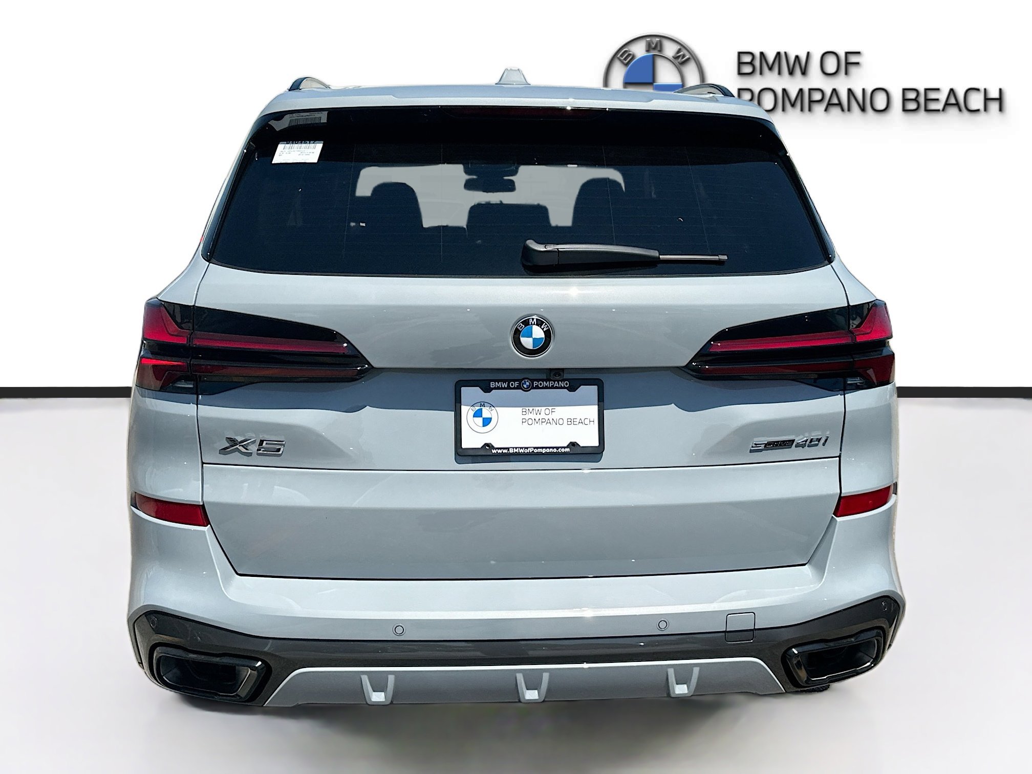 New 2026 Brooklyn Grey Metallic BMW sDrive40i image 5