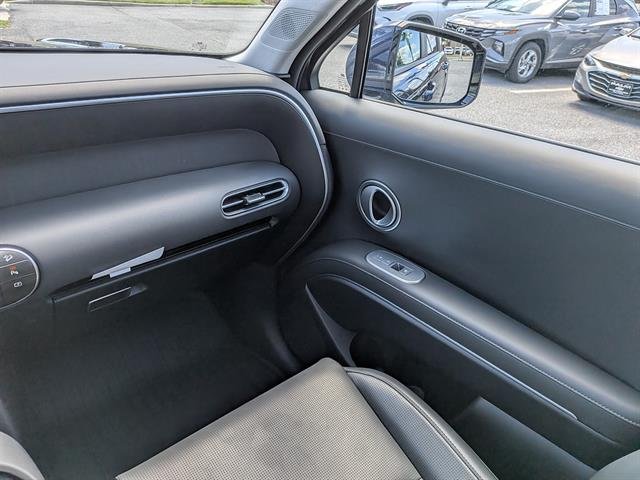 Used 2026 Blue Hyundai SEL 7P image 15