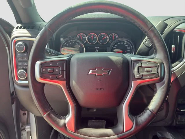 Used 2021  Chevrolet RST image 18