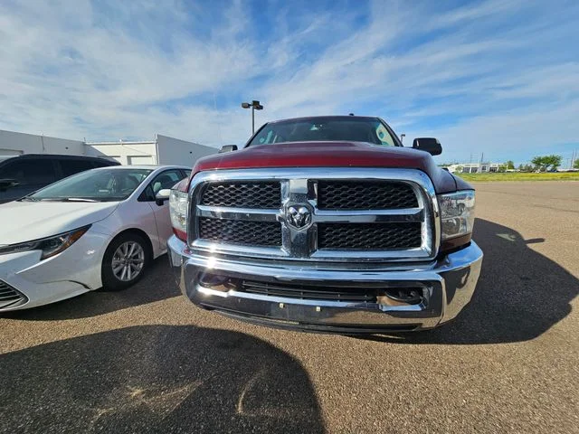 Used 2016 Delmonico Red Pearlcoat Ram Tradesman image 2