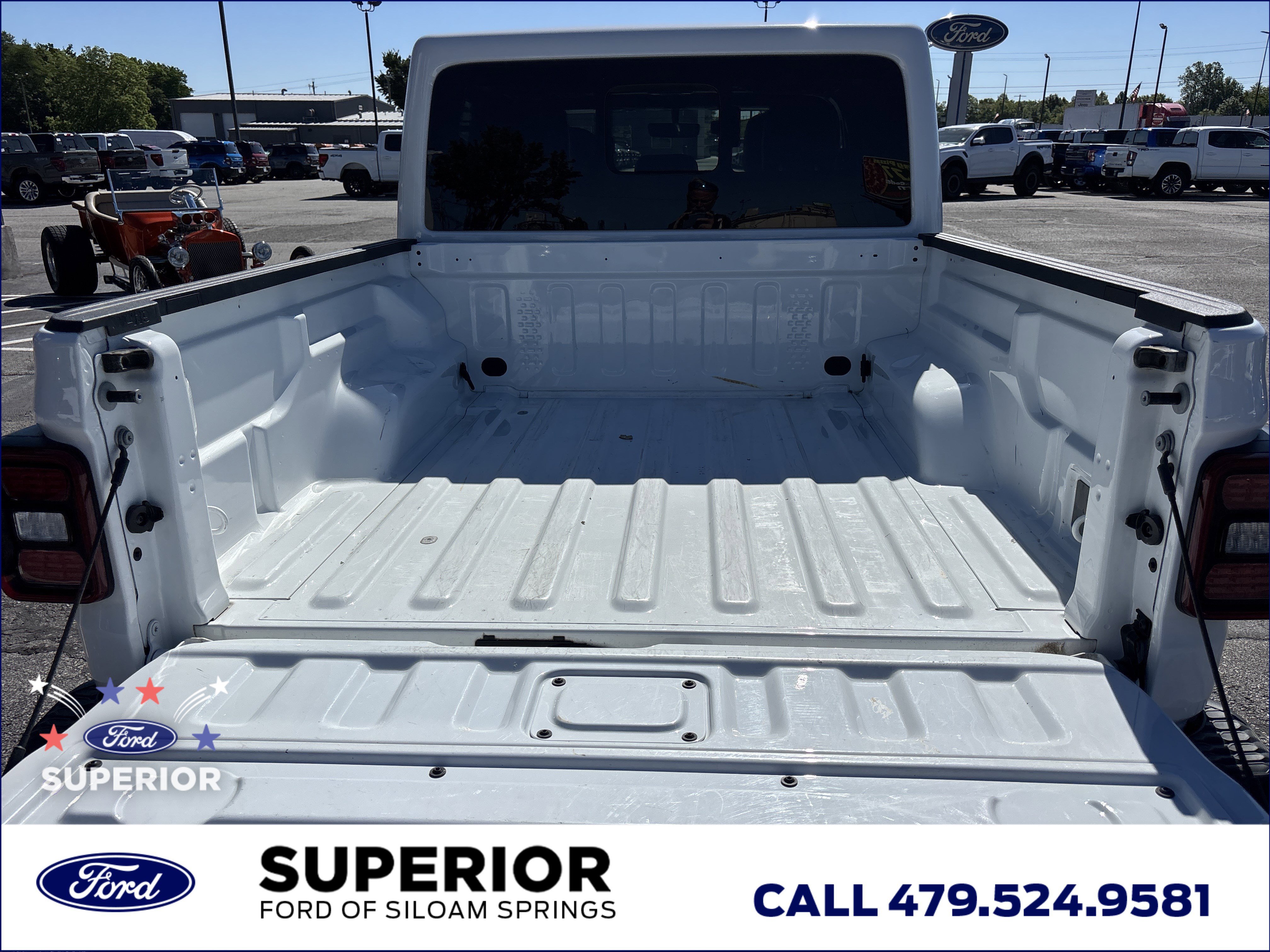 Used 2022 Bright White Clearcoat Jeep Rubicon image 6