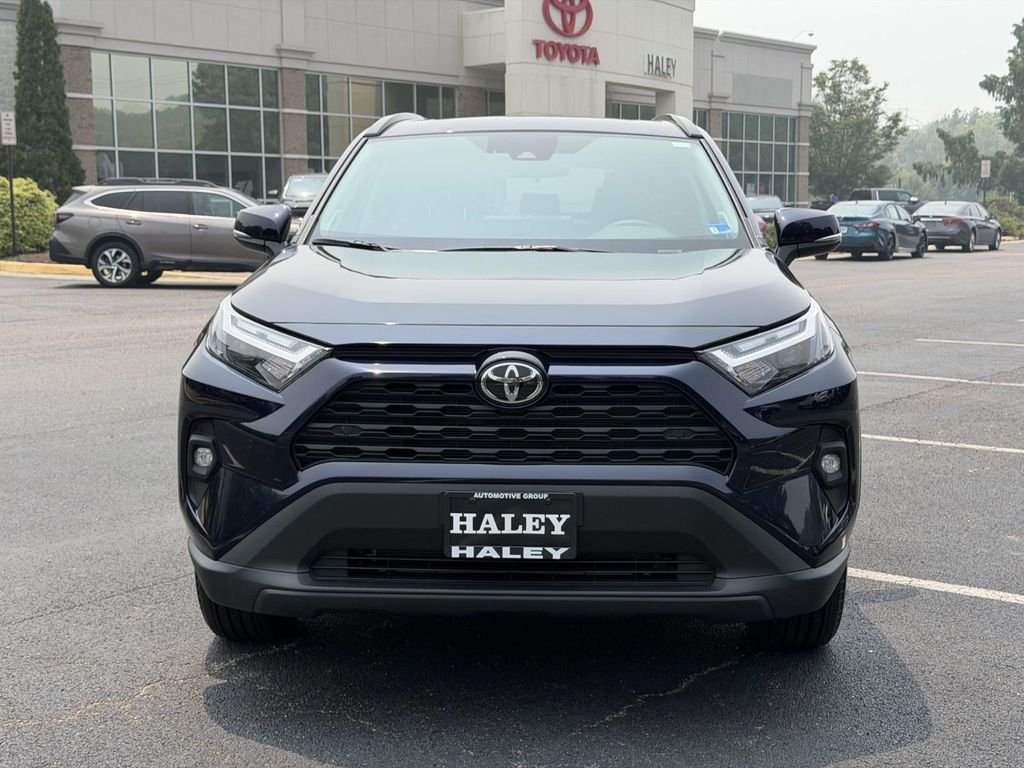 Certified Used 2025  Toyota XLE Premium image 24