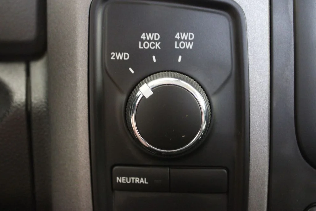 Used 2014 White Ram Express image 18