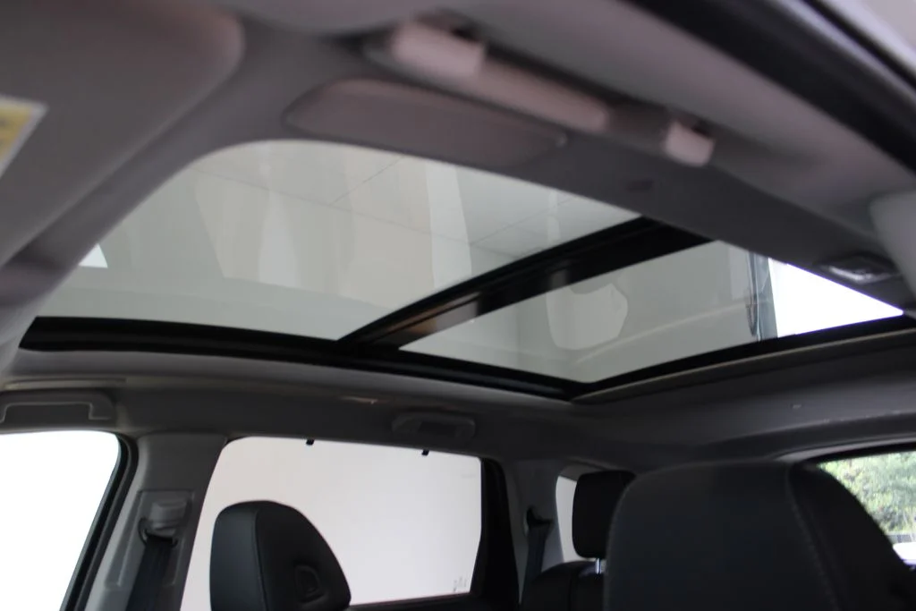 New 2026 Liquid Carbon Metallic Acura Technology Package image 25