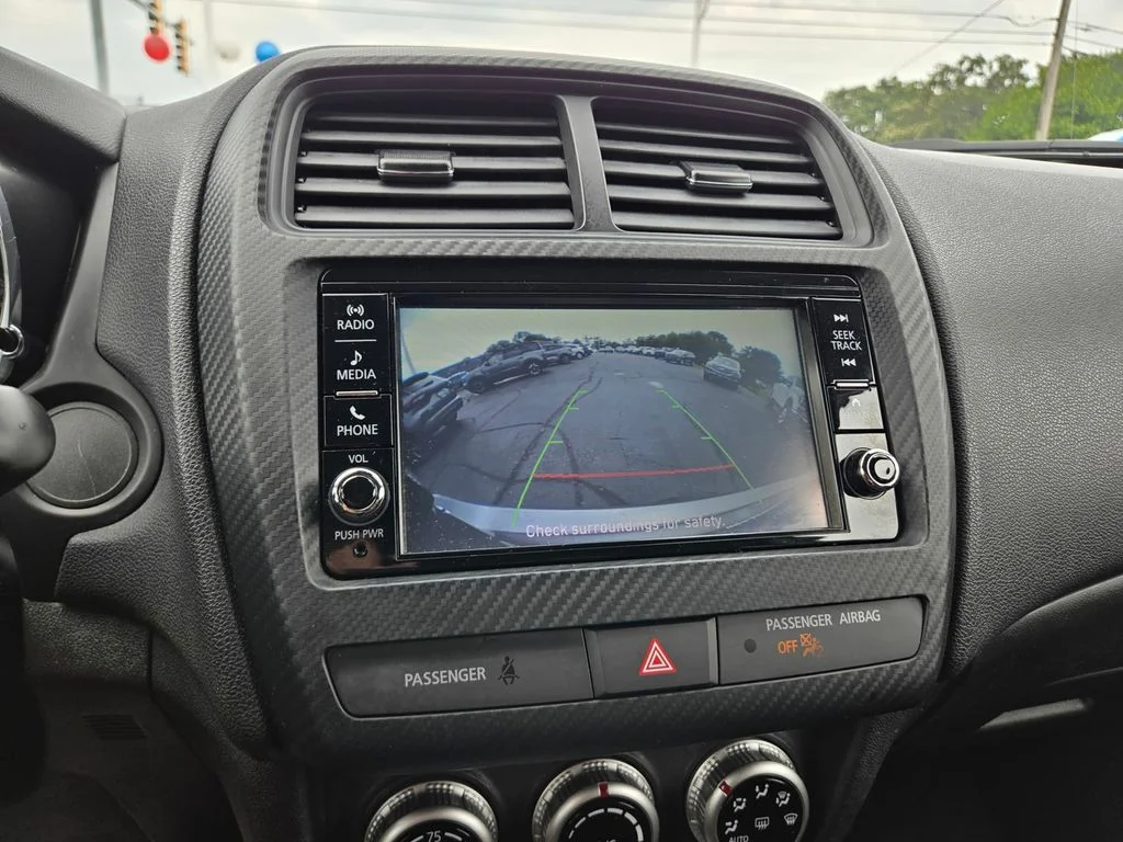 Used 2024 Gray Mitsubishi 2.0 SE image 8