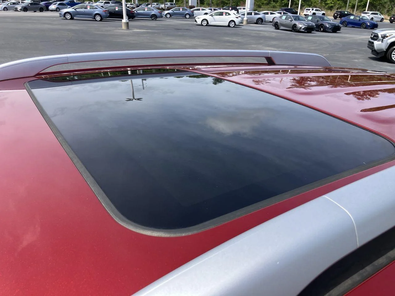 Used 2024 Red (Ultimate Red) Hyundai SEL image 10