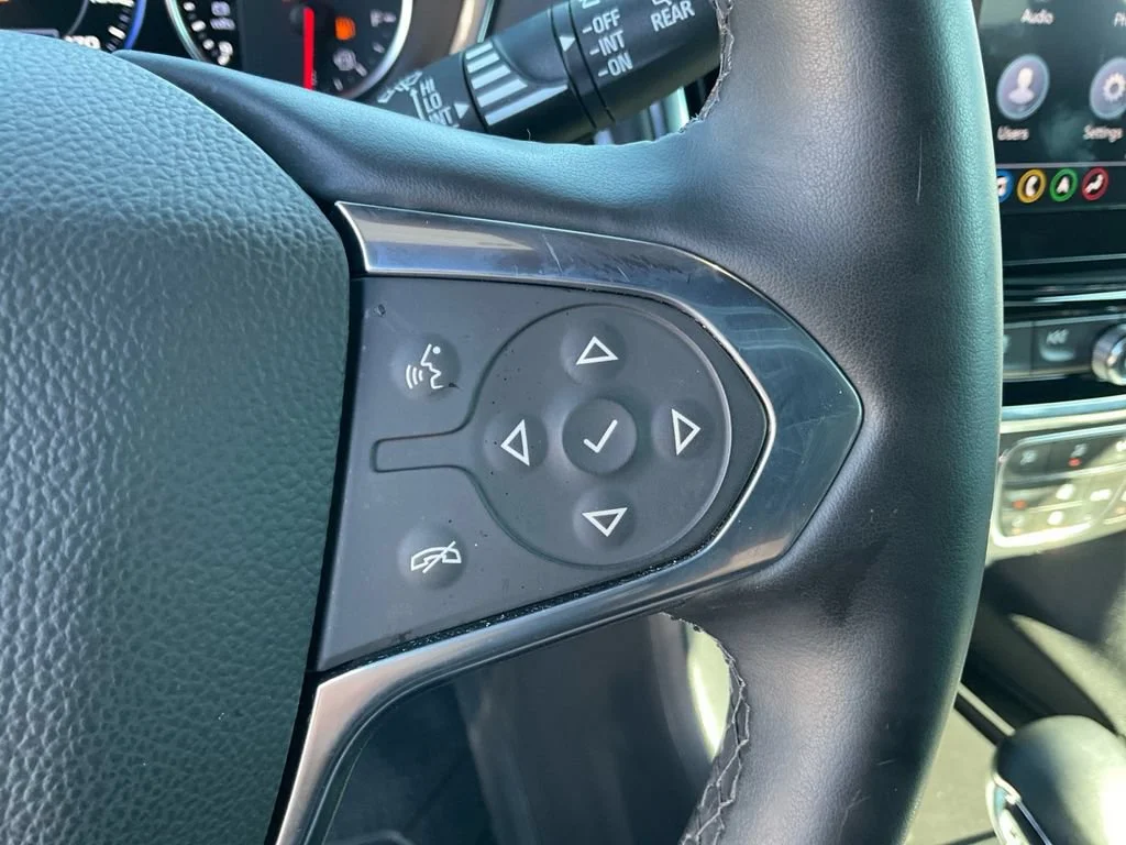 Used 2023 MOSAIC BLACK METALLIC Chevrolet High Country image 33
