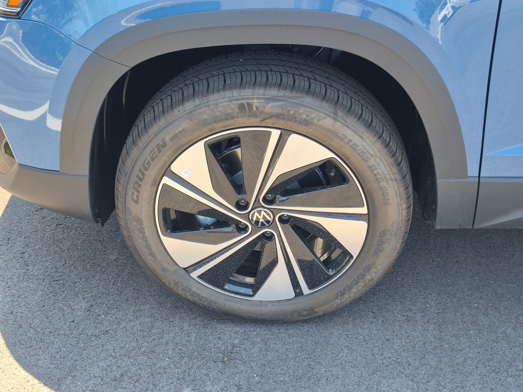New 2026 Monterey Blue Pearl Volkswagen SE image 15