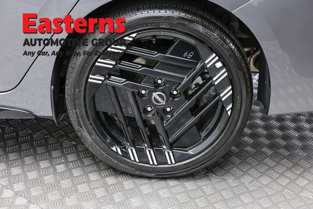 Used 2026 Gray Nissan SR image 8