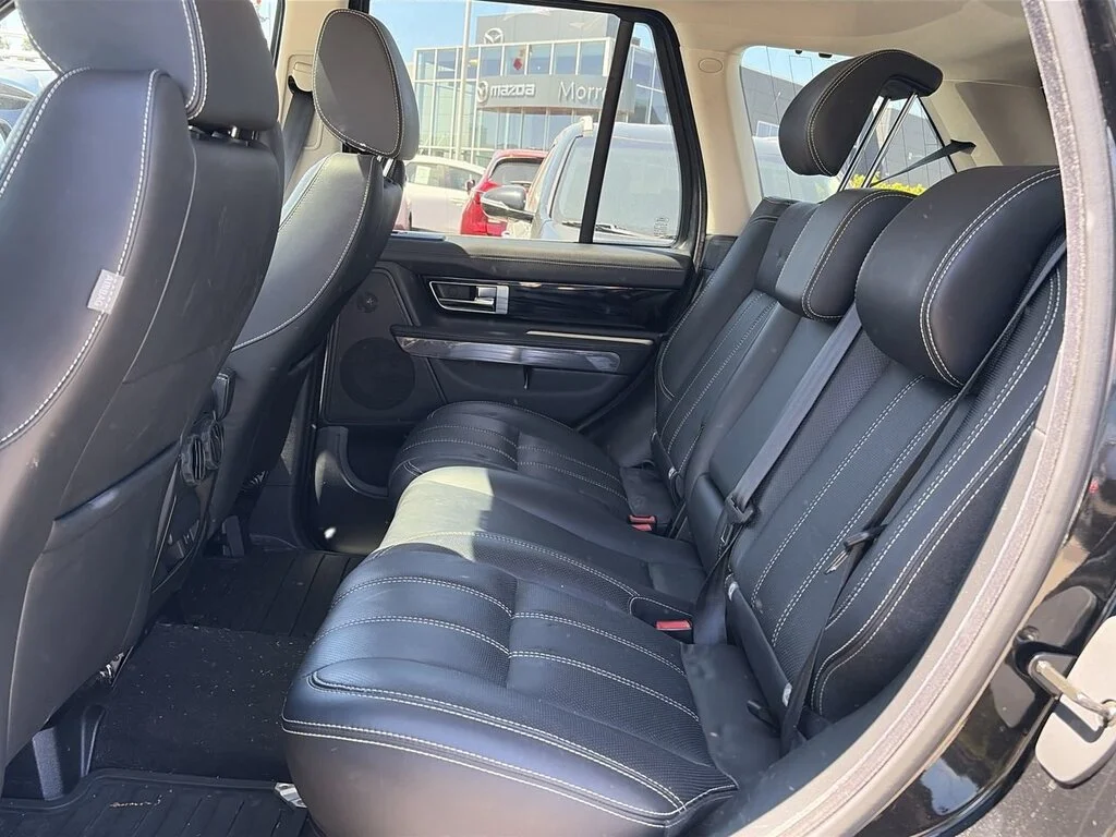 Used 2012  Land Rover V8 HSE image 31
