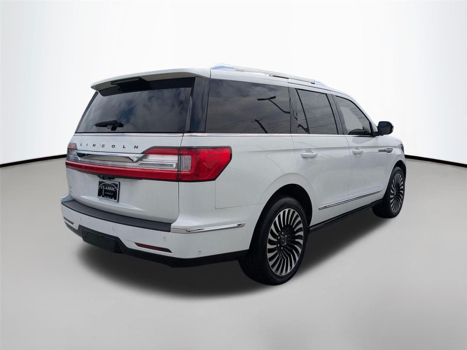 Used 2020 Pristine White Lincoln Black Label image 5