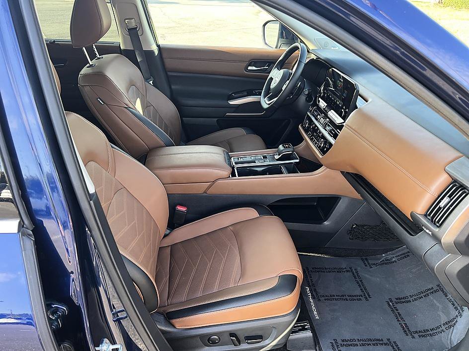 Used 2025 Deep Ocean Blue Pearl Nissan Platinum image 17