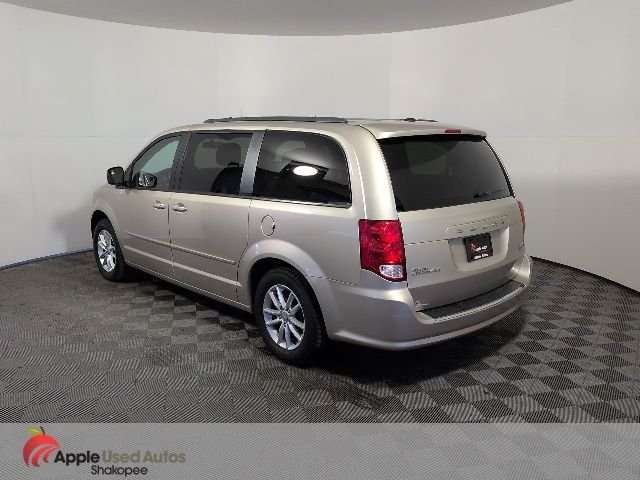 Used 2016 Beige Dodge SXT image 4