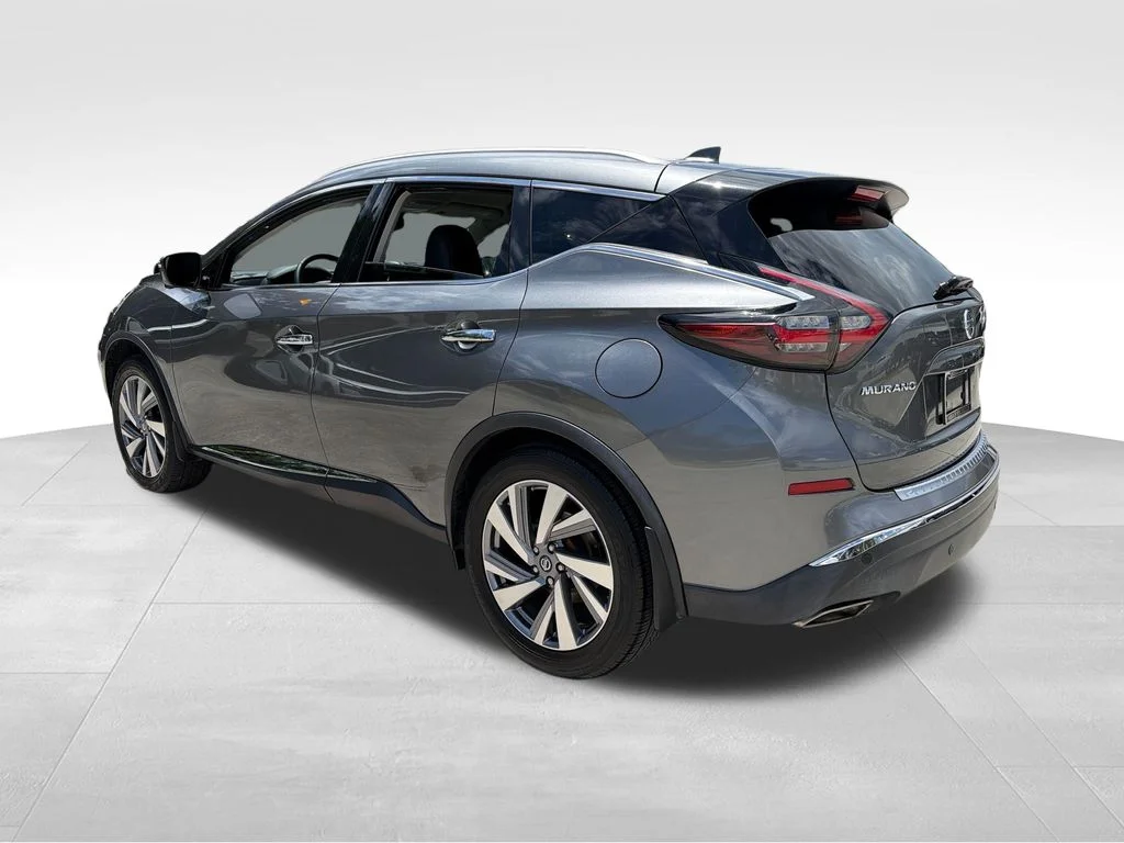 Used 2021 Gray Nissan SL image 5