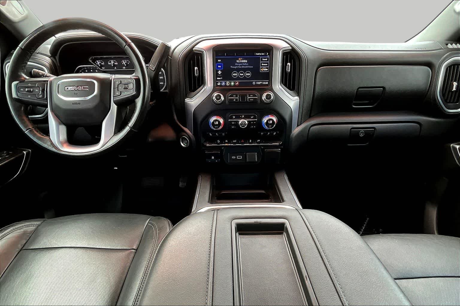 Used 2020 Onyx Black GMC SLT image 16