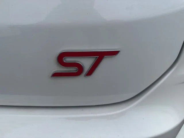 Used 2022 White Metallic Ford ST image 36