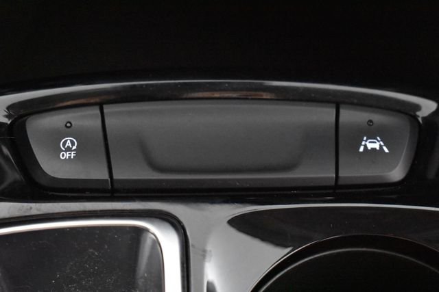 Used 2024 White Chevrolet LT image 27