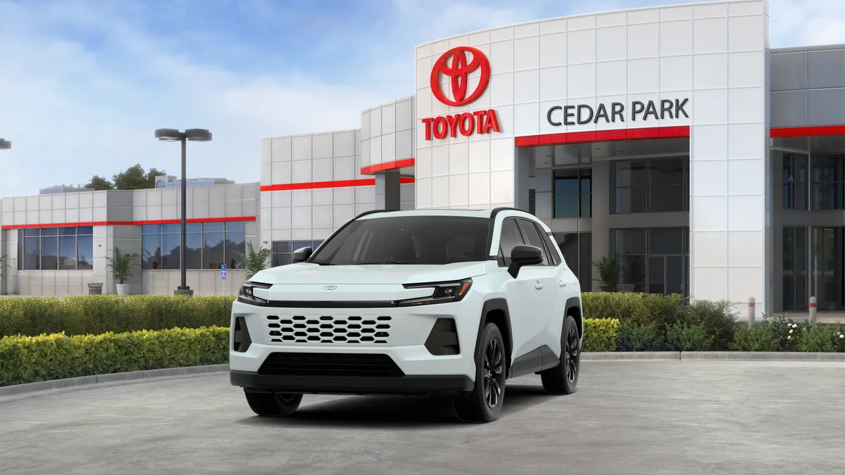 New 2026 Wind Chill Pearl Toyota XLE Premium image 18