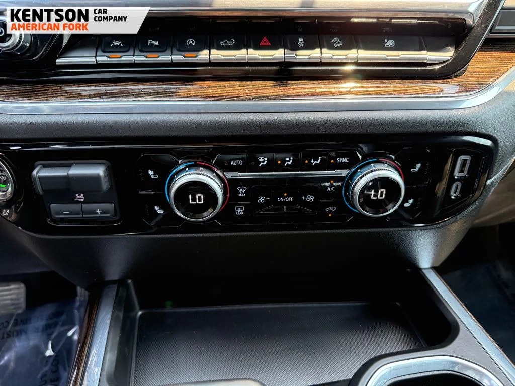 Used 2025 Black GMC Elevation image 23