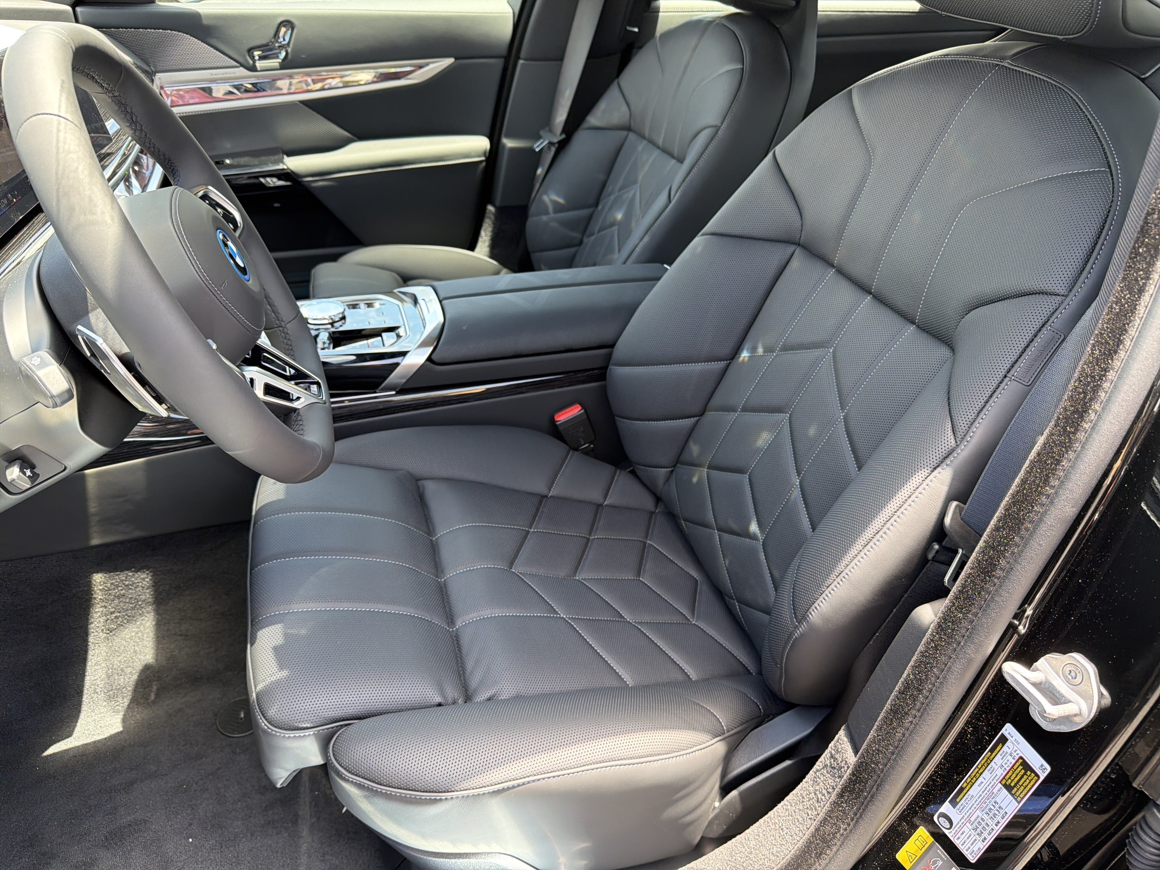New 2026 Black Sapphire Metallic BMW xDrive60 image 14
