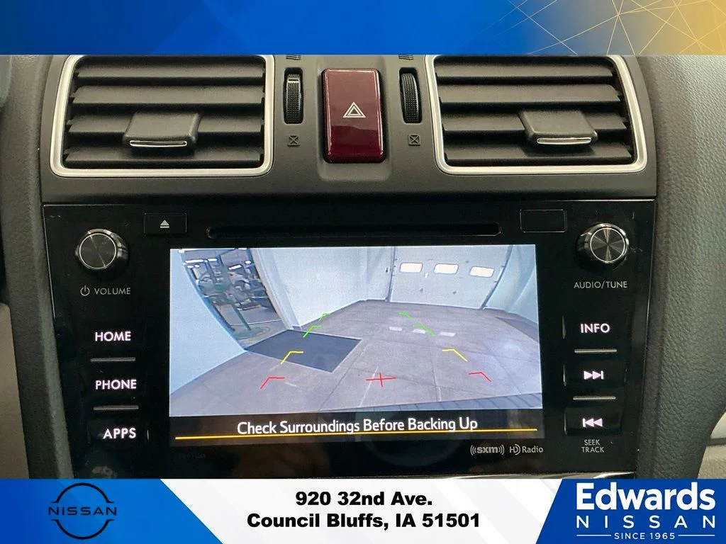 Used 2016 Silver Subaru 2.5i Premium image 24