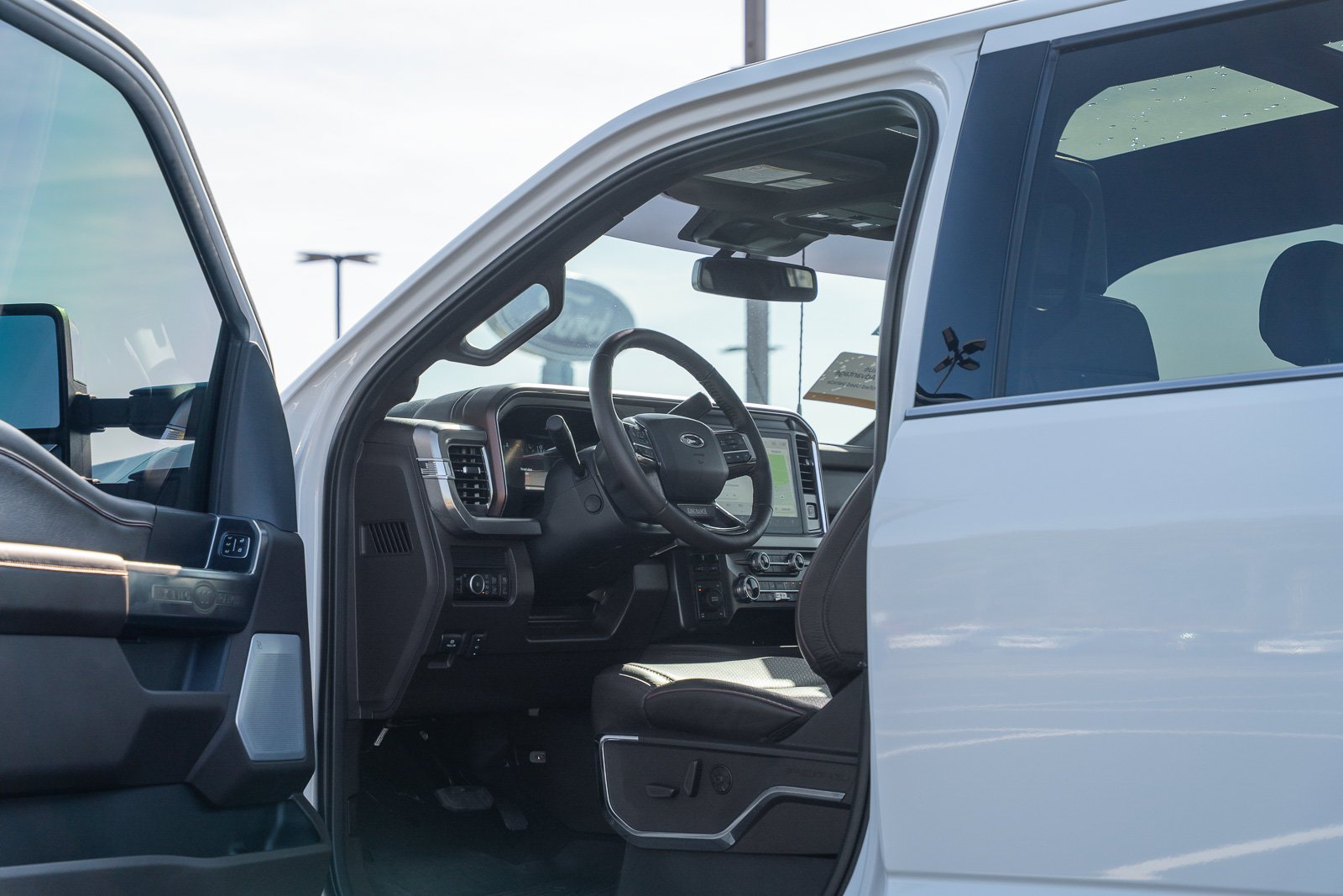 Used 2025 White Ford King Ranch image 27