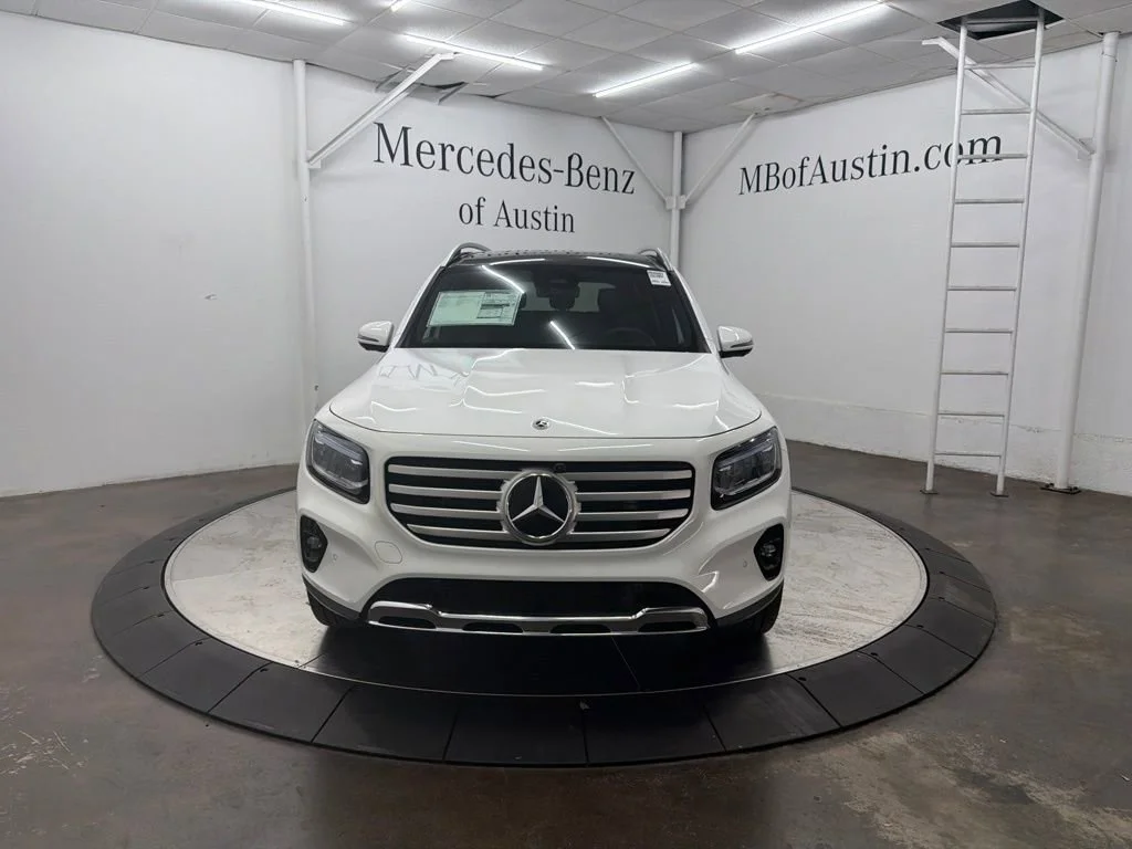 New 2026 White Mercedes-Benz GLB 250 image 2