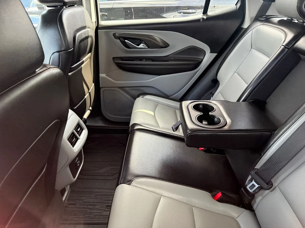 Used 2020 Gray GMC SLT image 23