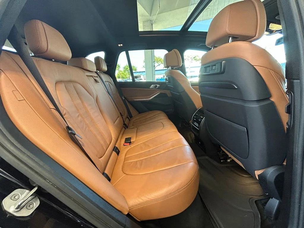 Certified Used 2019 Carbon Black Metallic BMW xDrive40i image 31