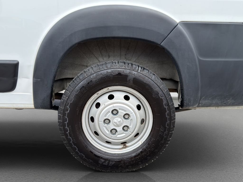 Used 2023 White Ram Base image 22