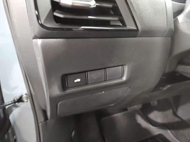 2026 Nissan Sentra SR - Photo 17