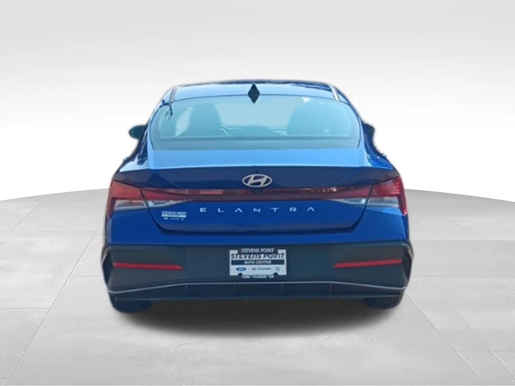 Used 2024 Intense Blue Hyundai SEL image 5