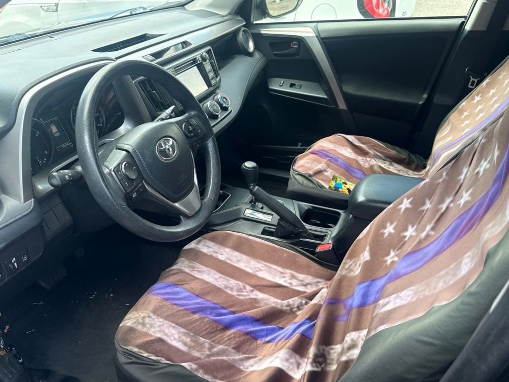 Used 2017  Toyota LE image 15