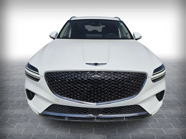 Used 2025 White Genesis 2.5T image 2