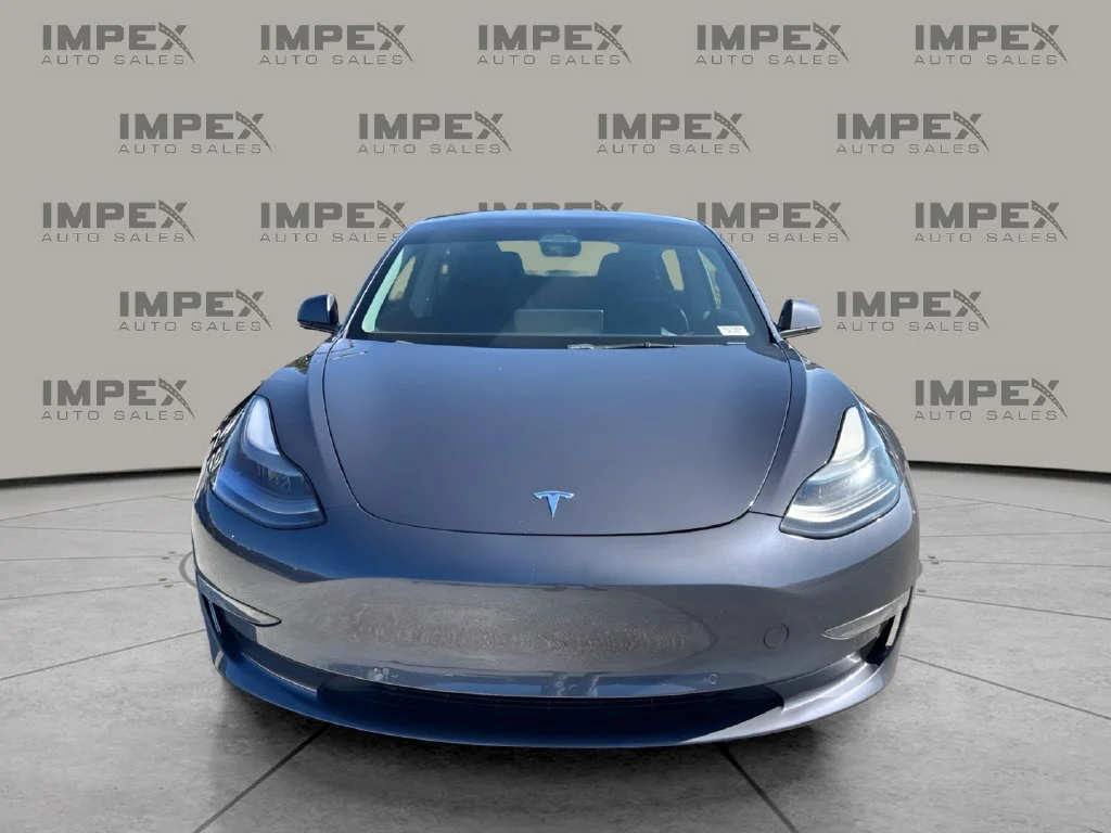 Used 2022 Gray Tesla Long Range image 8