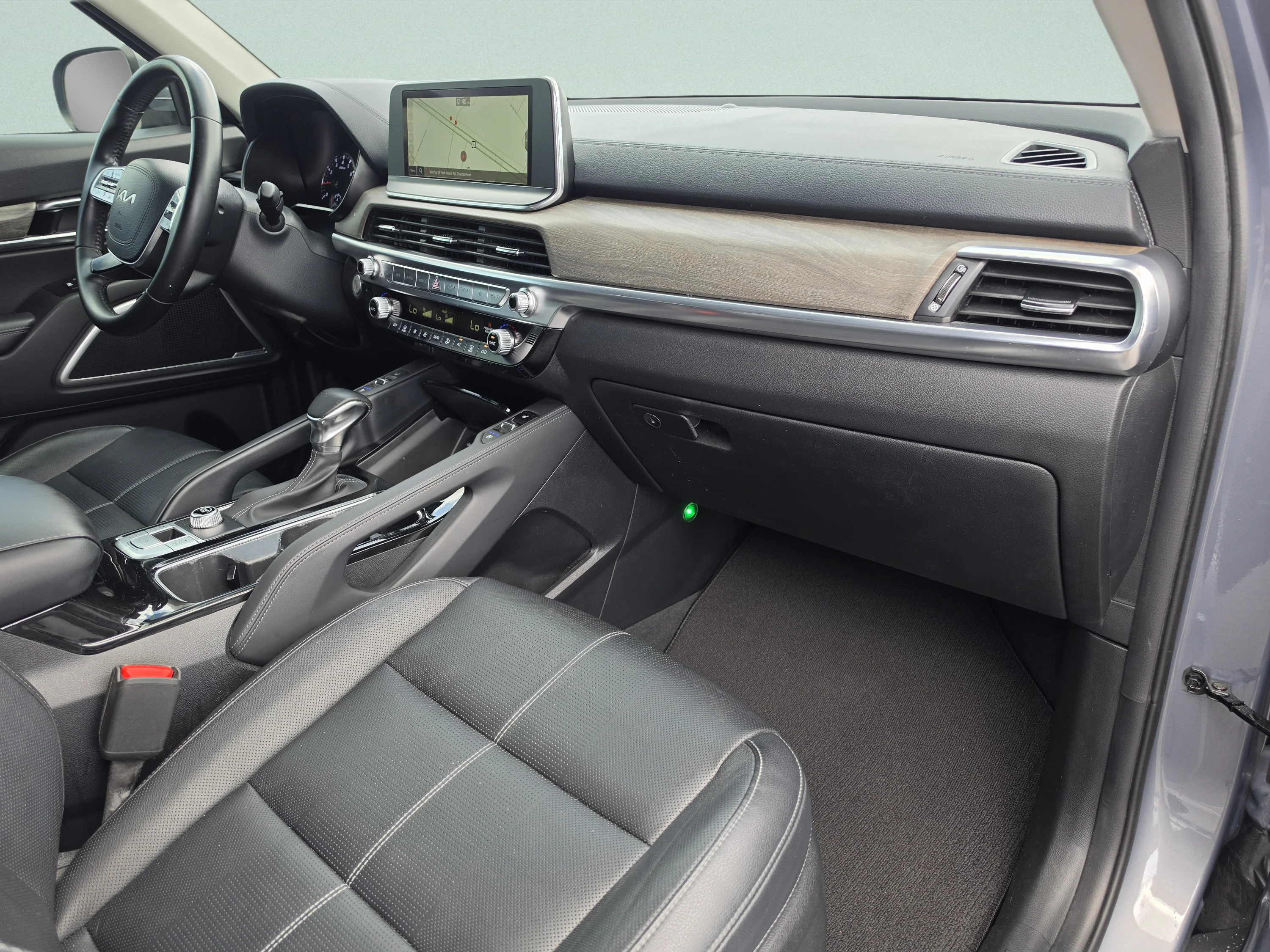 Used 2022 Everlasting Silver Kia EX image 16