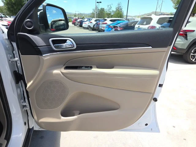 Used 2021 Bright White Clearcoat Jeep Limited image 26