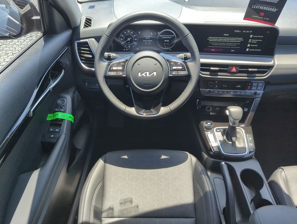 New 2026 Gravity Gray Kia EX image 14