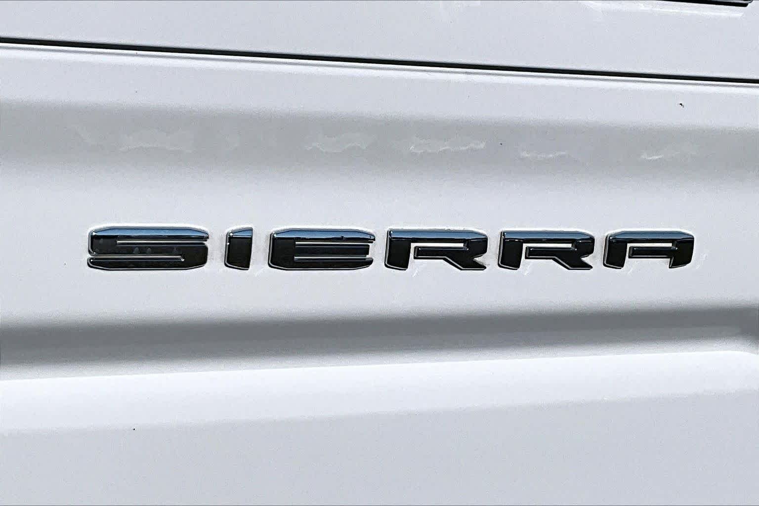 Used 2021 Summit White GMC SLT image 31