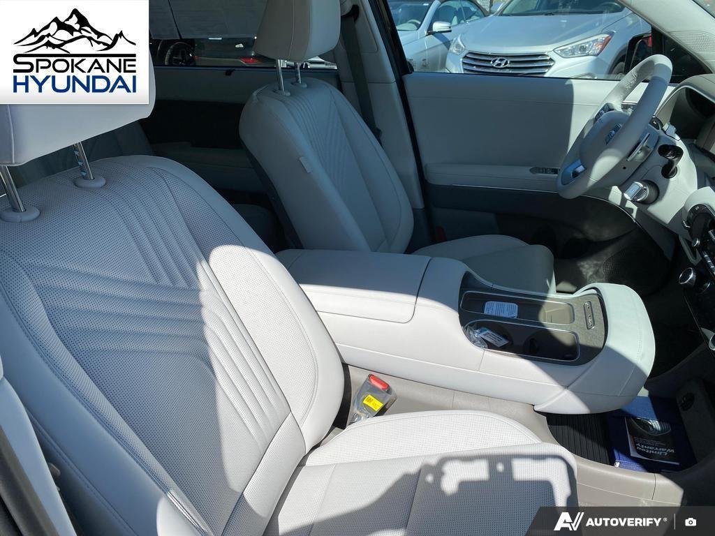 New 2026 Abyss Black Pearl Hyundai SEL Premium 7P image 25