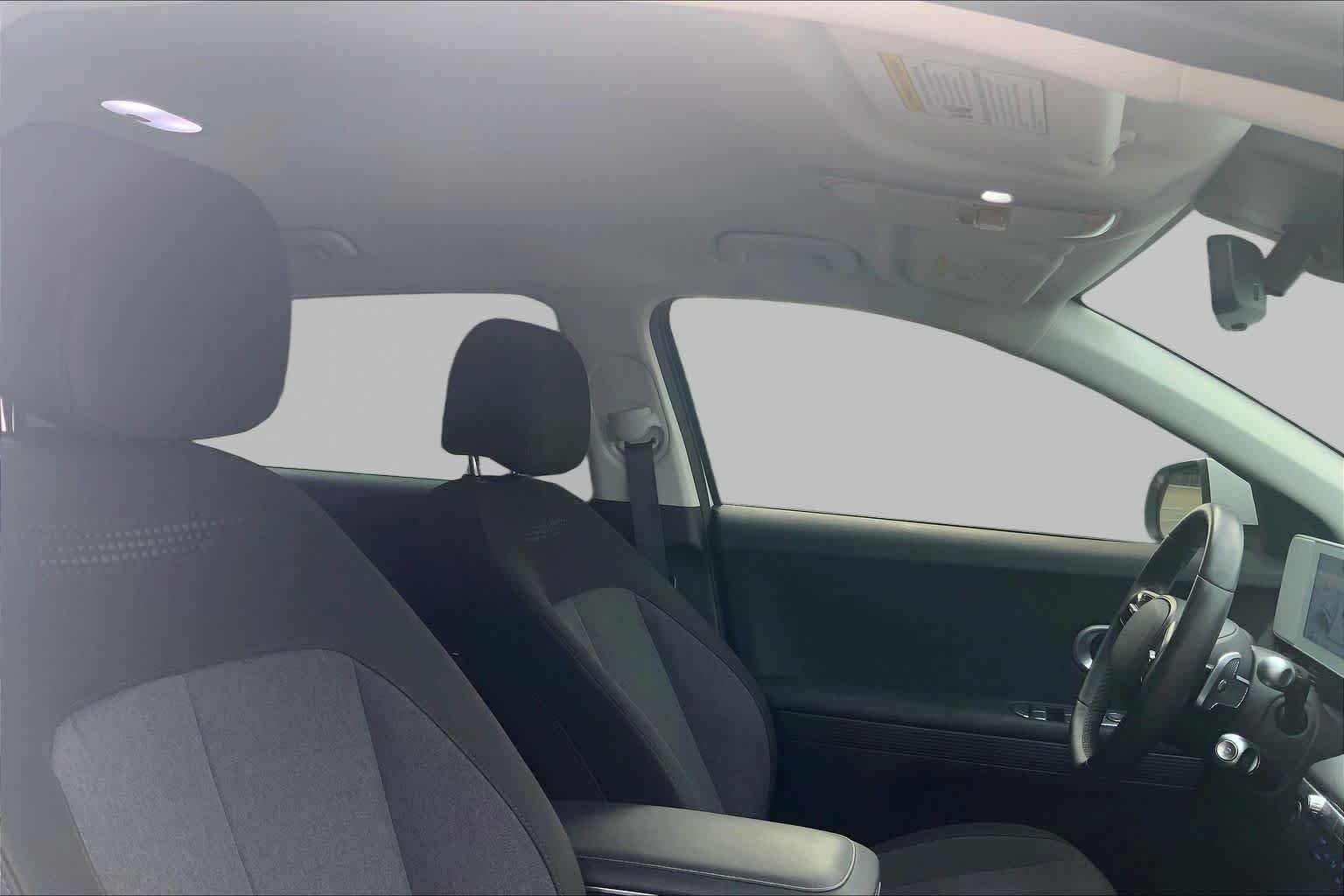 Used 2024 Atlas White Hyundai SEL image 13