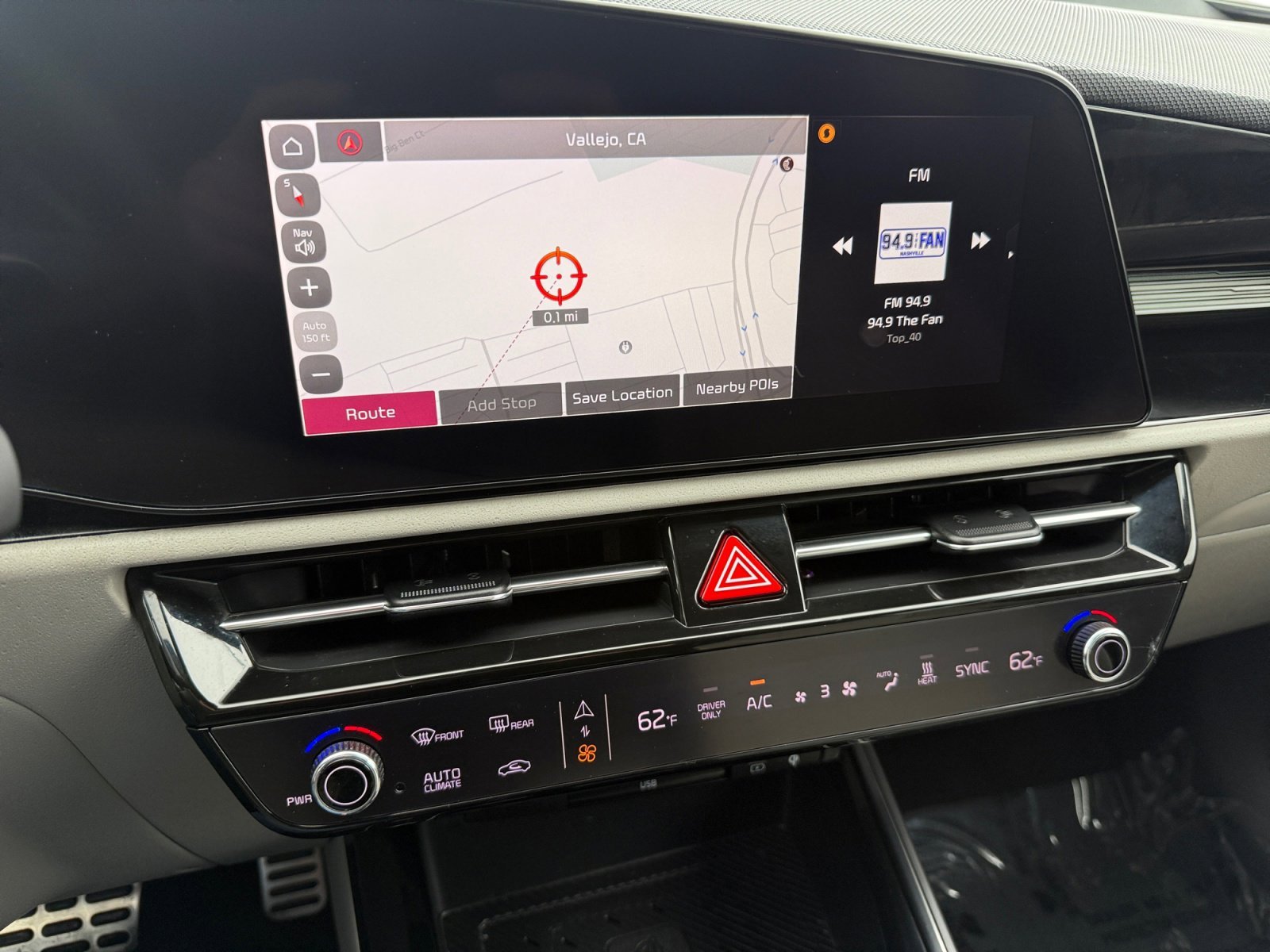 Used 2023 Snow White Pearl Kia Wave image 12