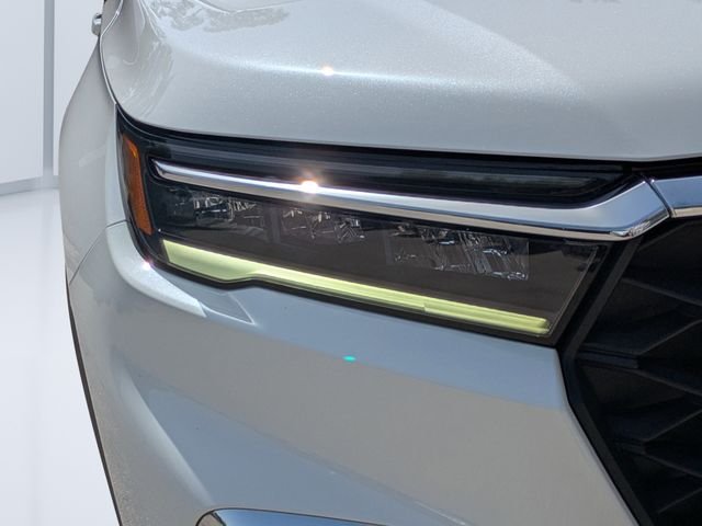 Used 2023 White Honda EX-L image 9