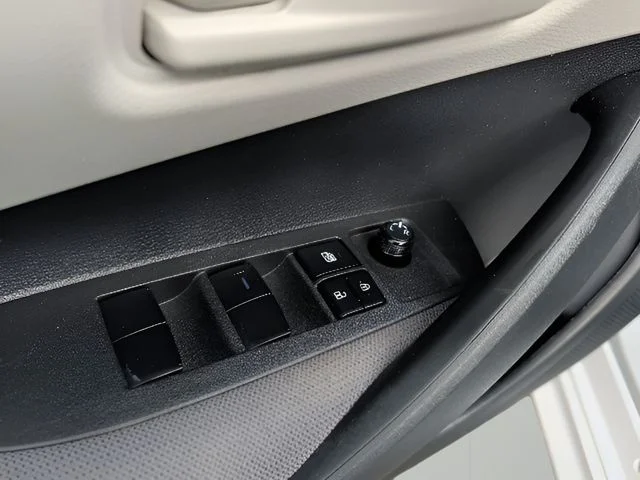 Used 2022 White Toyota LE image 14