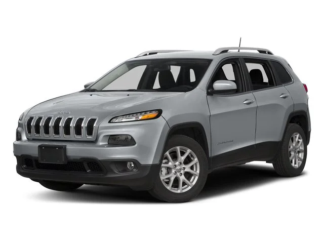 Used 2018 Billet Silver Metallic Clearcoat Jeep Latitude image 1