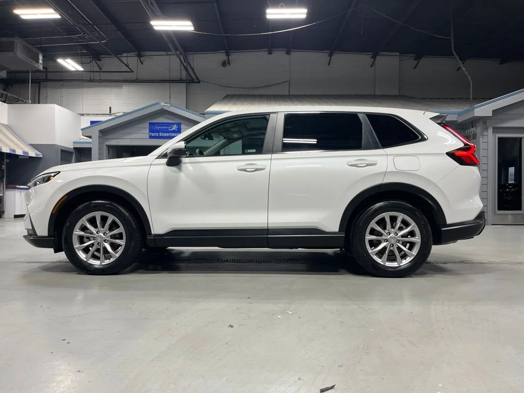 Certified Used 2023 Platinum White Pearl Honda 1.5T AWD EX image 4
