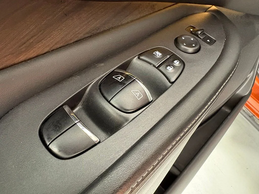 Used 2019 Orange Nissan Platinum image 20